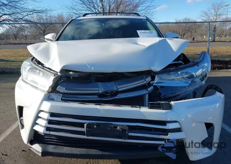 2019 Toyota Highlander Xle from USA, damaged, VIN 5TDJZRFH0KS592625